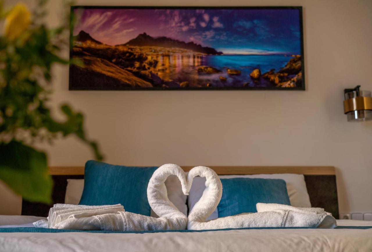 Exclusive Apartment With A View Of Prague Castle And Vltava River מראה חיצוני תמונה