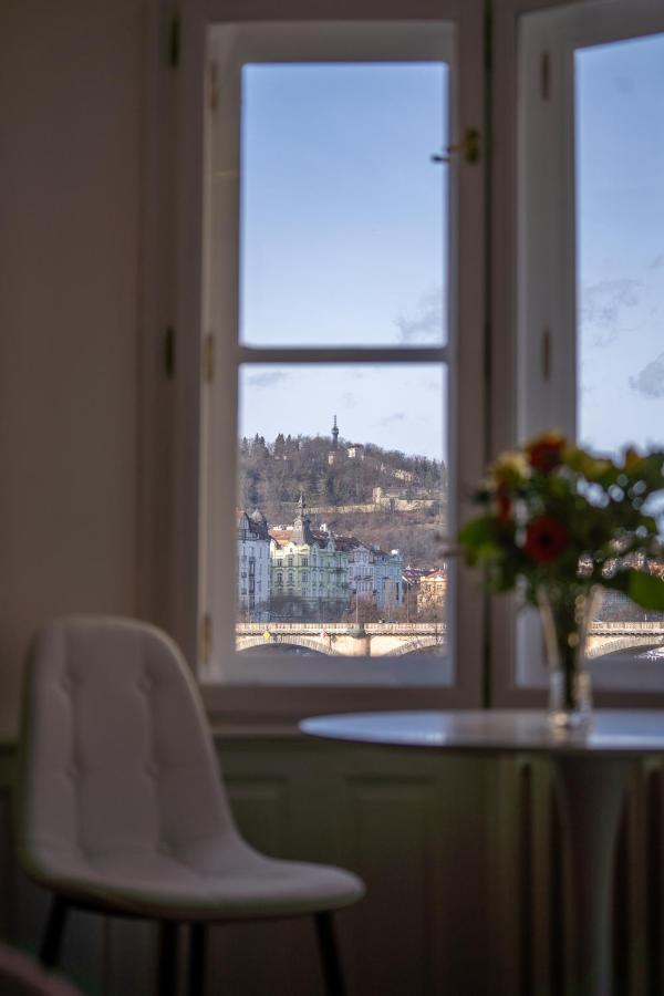 Exclusive Apartment With A View Of Prague Castle And Vltava River מראה חיצוני תמונה